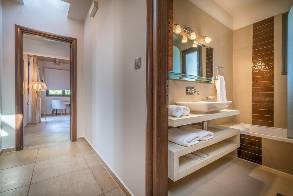 טרגקי Villa Merovigli - Sea Views & Private Pool, Ideal For Large Groups, By Zantewize מראה חיצוני תמונה