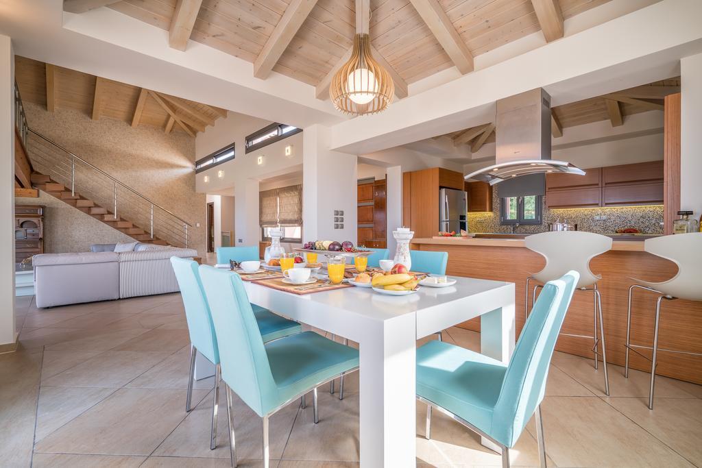 טרגקי Villa Merovigli - Sea Views & Private Pool, Ideal For Large Groups, By Zantewize מראה חיצוני תמונה